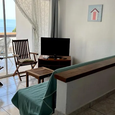 Ma Terrasse Avec Vue Sur La Tossa de Mar